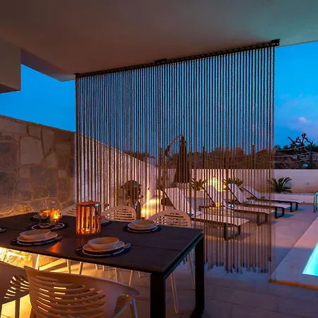 Navy Lemon Villa Vodice