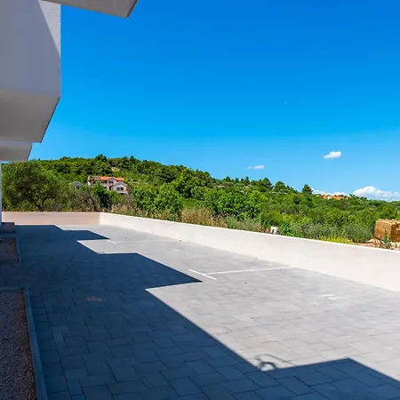Navy Lemon Villa Vodice
