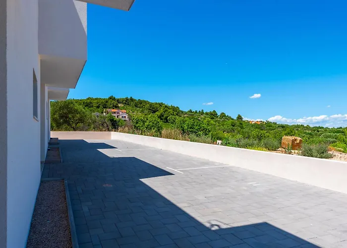 Navy Lemon Villa Vodice